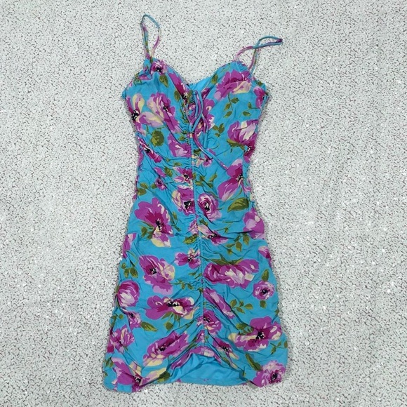 Zara floral ruched dress - Picture 4 of 4